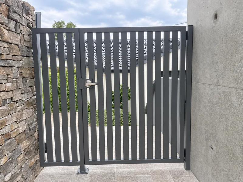 Pedestrian and side gates